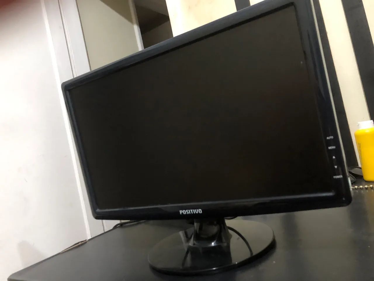 Monitor Positivo 18,5? - Funcionando - Barato