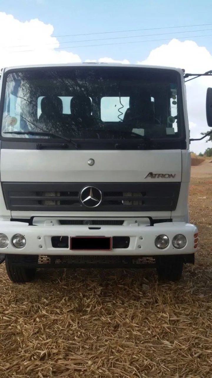 Mb Atron 1719 4x2 Chassi ano 2014 - Foto 4