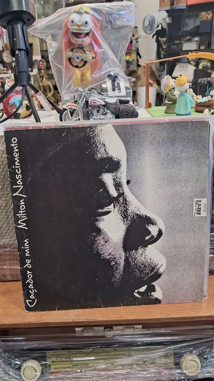 Lp Milton Nascimento Caçado de Mim