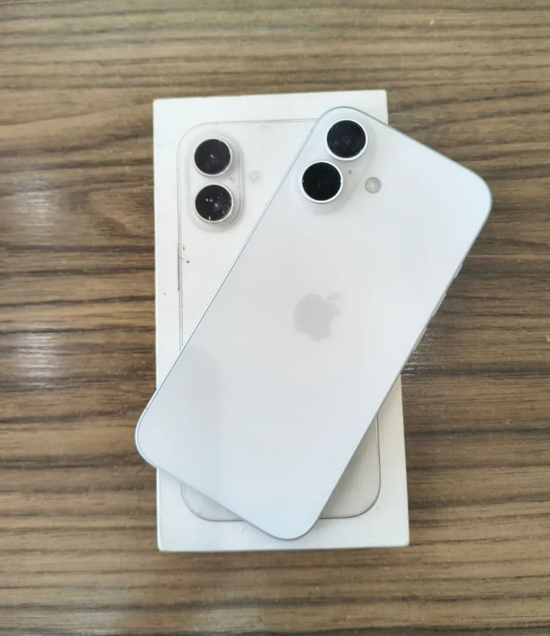 iPhone 16 de 128 GB Branco Novíssimo 
