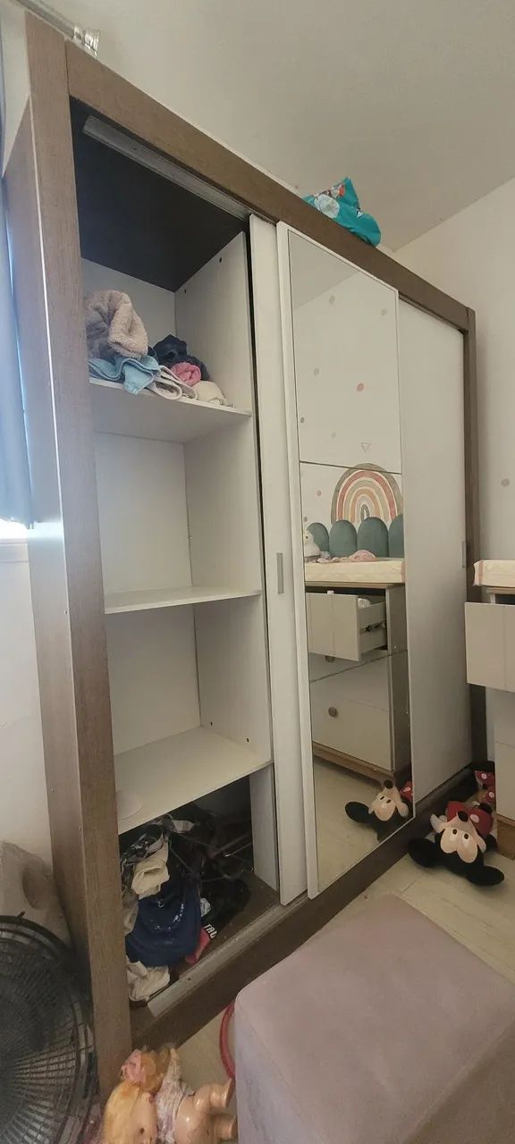 Guarda roupa com porta de correr - Foto 2