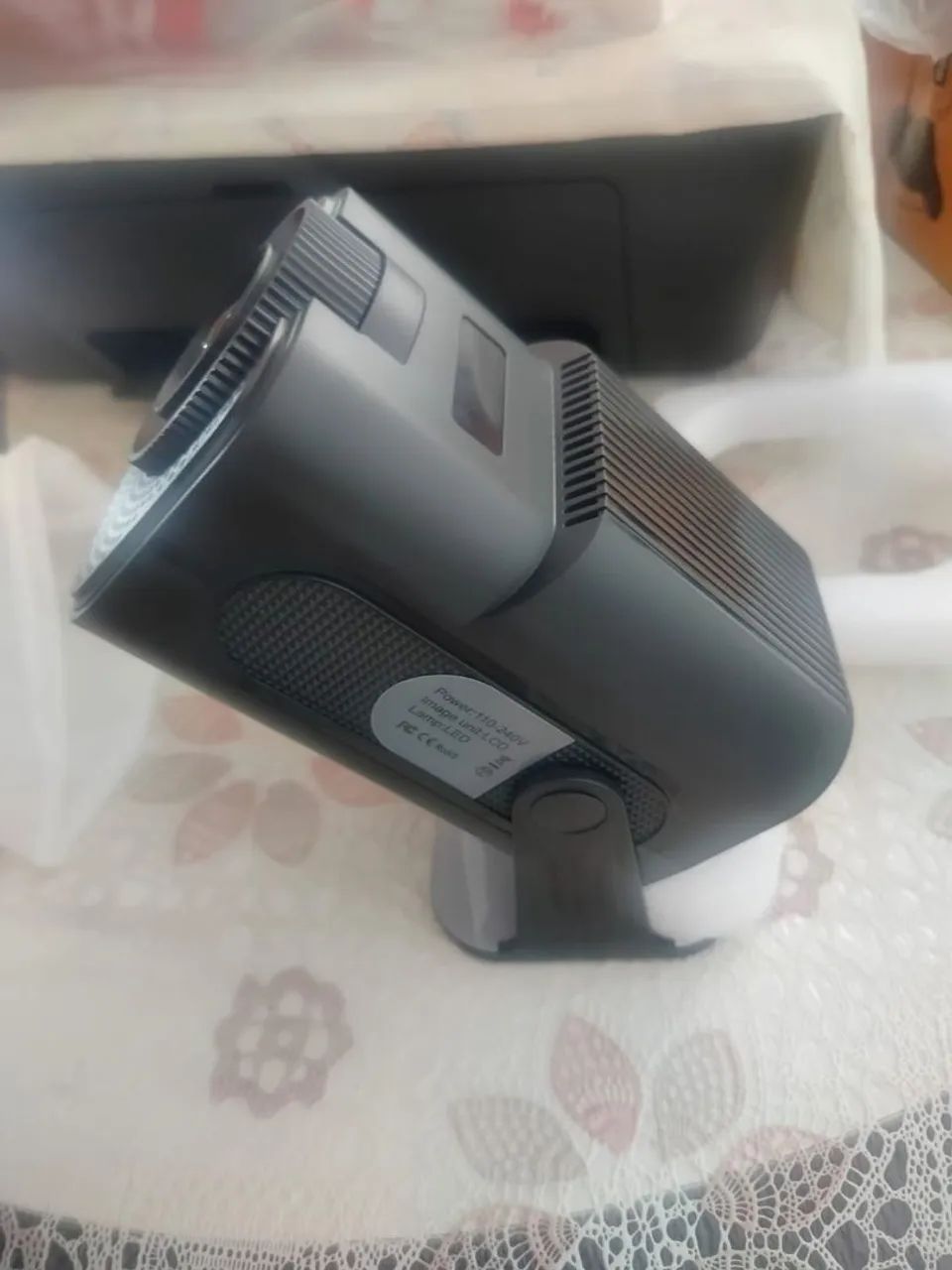 Projetor Portátil Ultra HD projeta até 150 polegadas para a Copa do Mundo - Foto 5