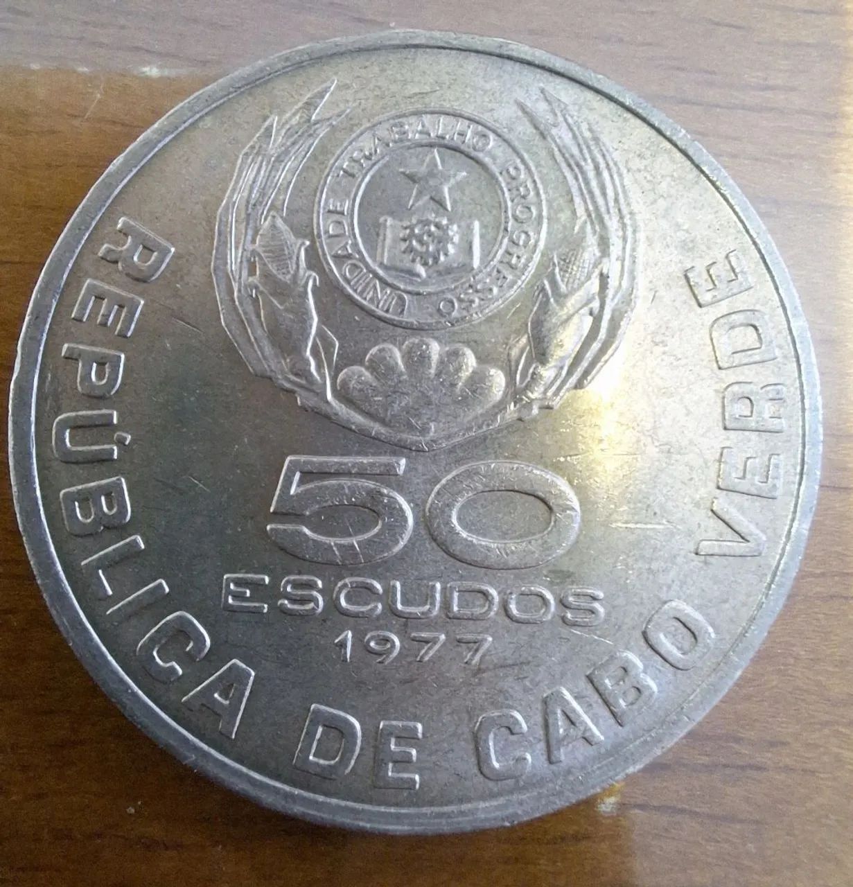 Moeda Cabo Verde 34,1mm