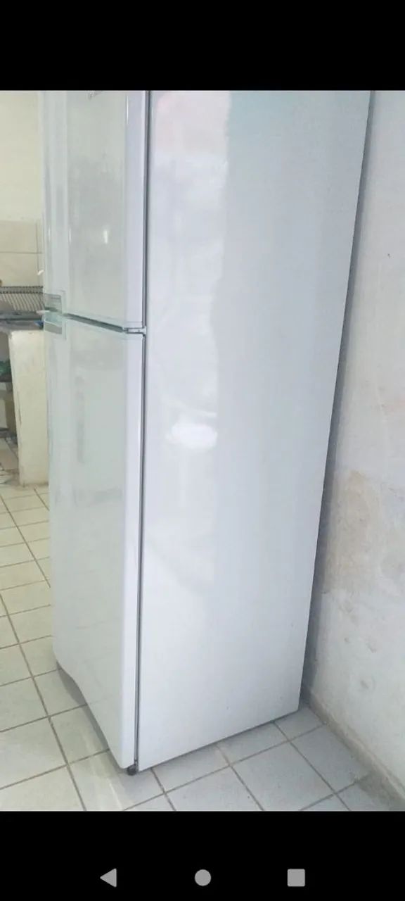 Vende-se geladeira 