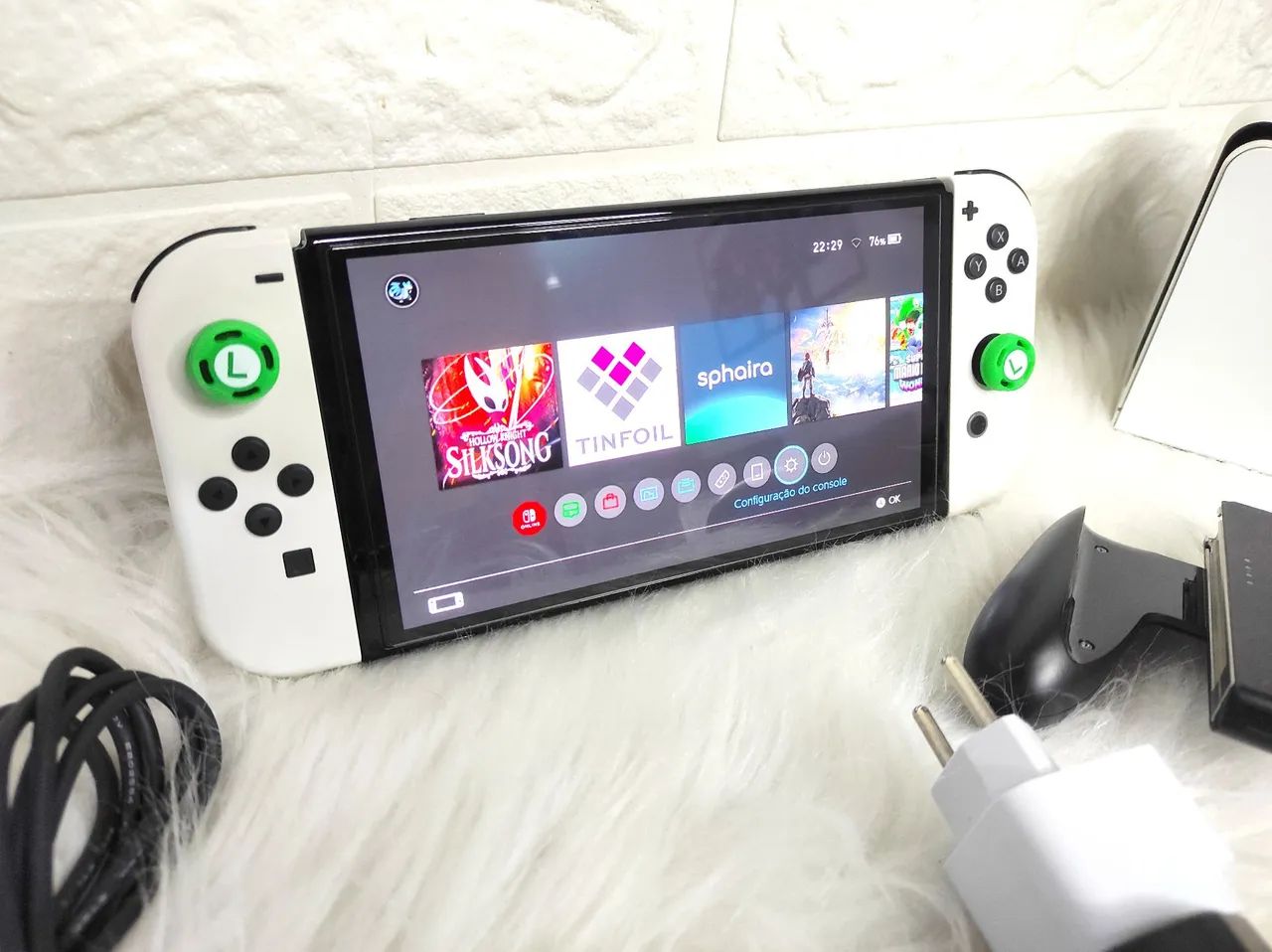 Nintendo Switch OLED - 256gb - SEMI NOVO - DESBLOQUEADO - Consoles