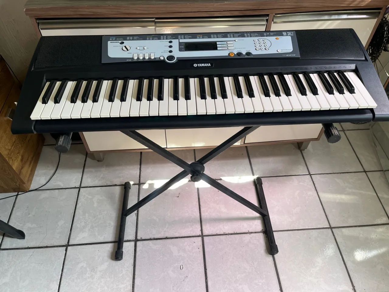 Teclado Yamaha PSR E213 - Foto 3
