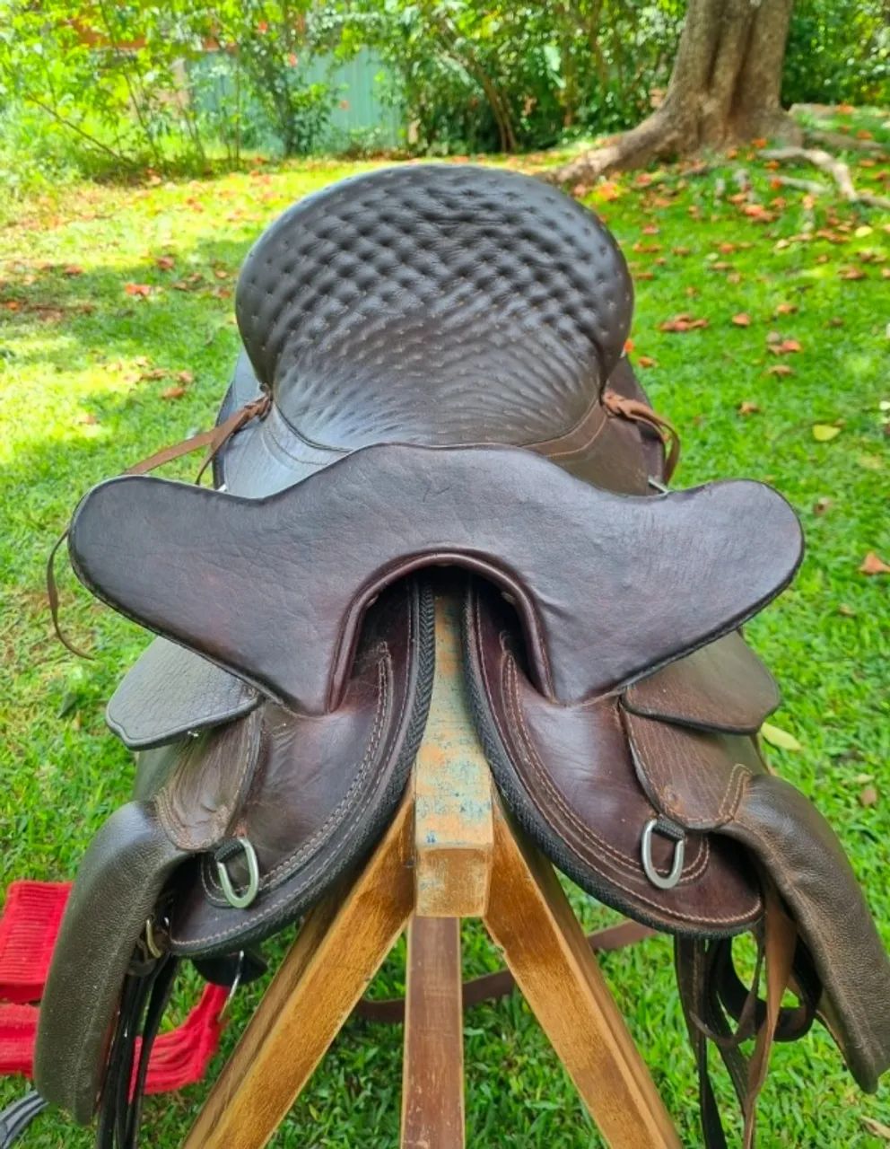 Vendo sela australiana de cabeça condição de nova. - Foto 2