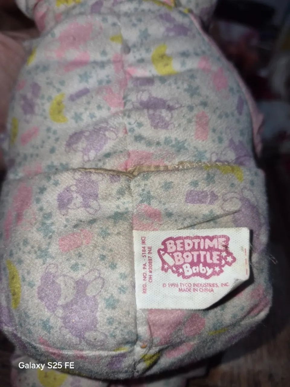 Boneca Tyco Bedtime Bottle Baby de 1996 - Foto 3
