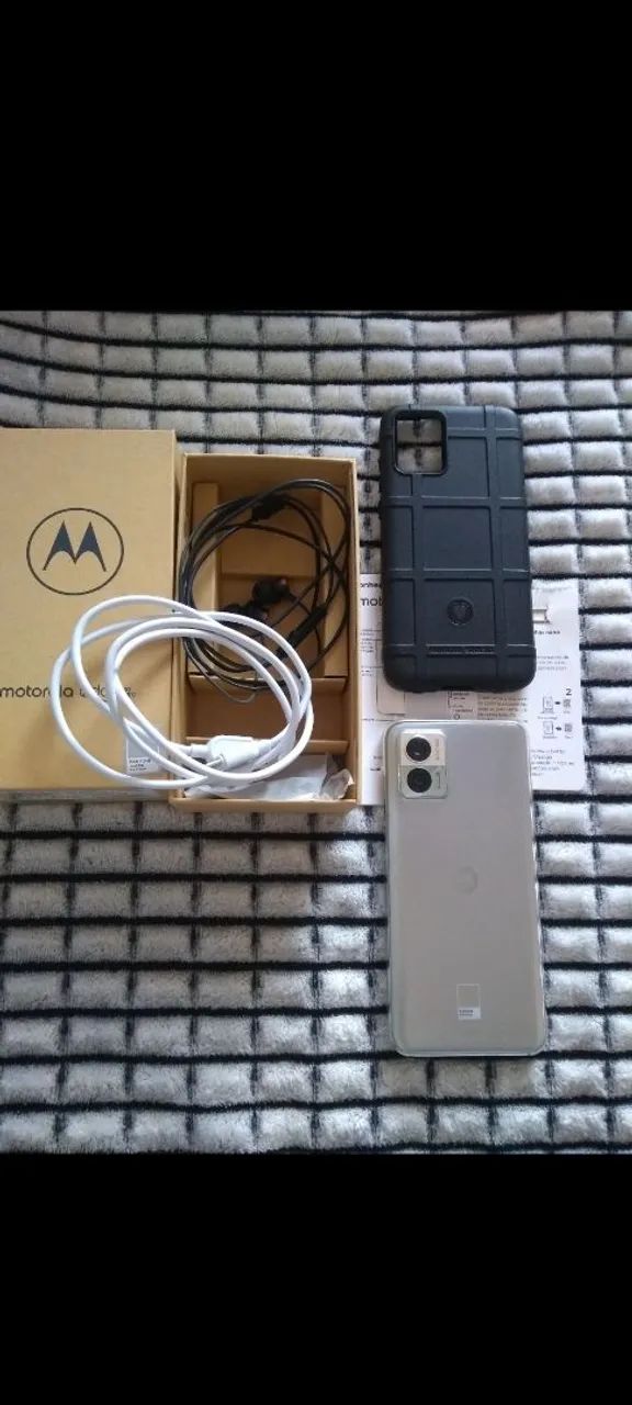 Celular Moto Edge 30 Neo 256 GB ICE PALACE EXCELENTE. - Foto 3
