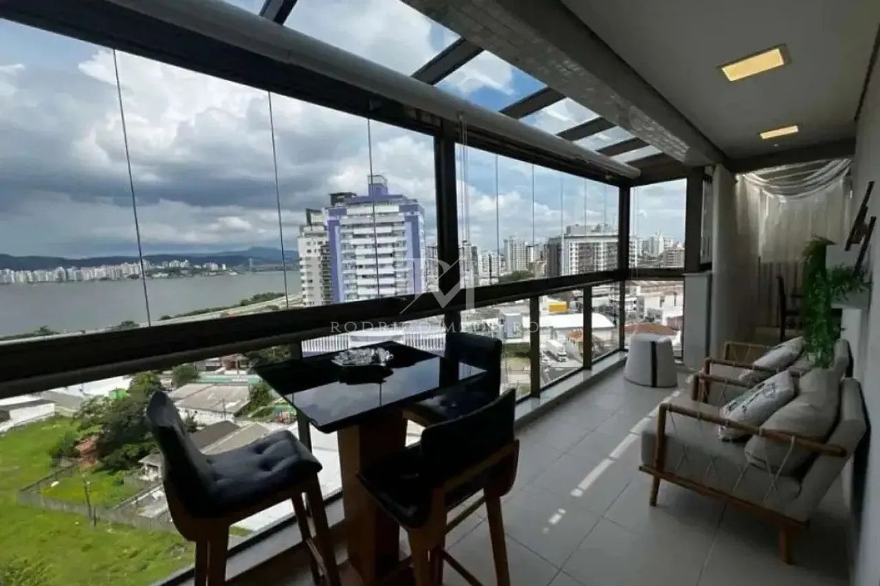 Cobertura com 3 quartos e vista mar no Balneário, Florianópolis - Foto 2