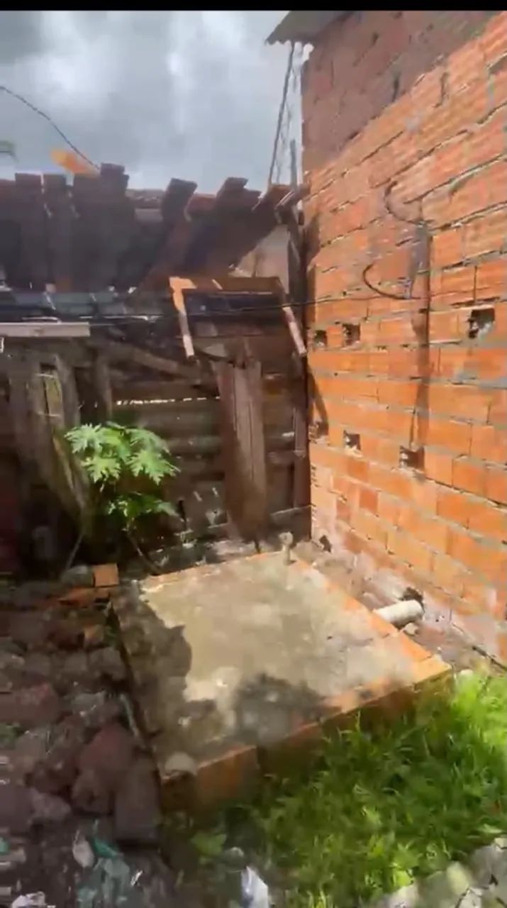 Vendo casa de apenas 1 cômodo com banheiro  - Foto 3