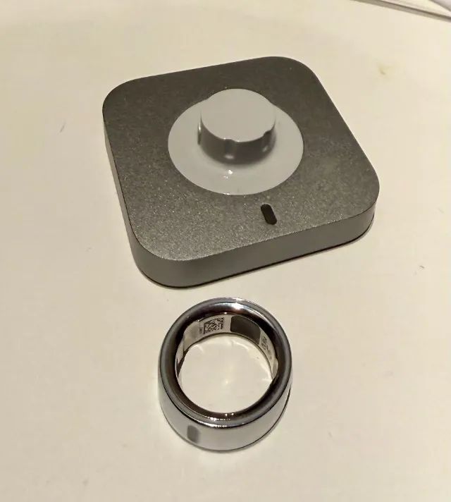 Oura Ring 4 Silver Tamanho 5 - Foto 2