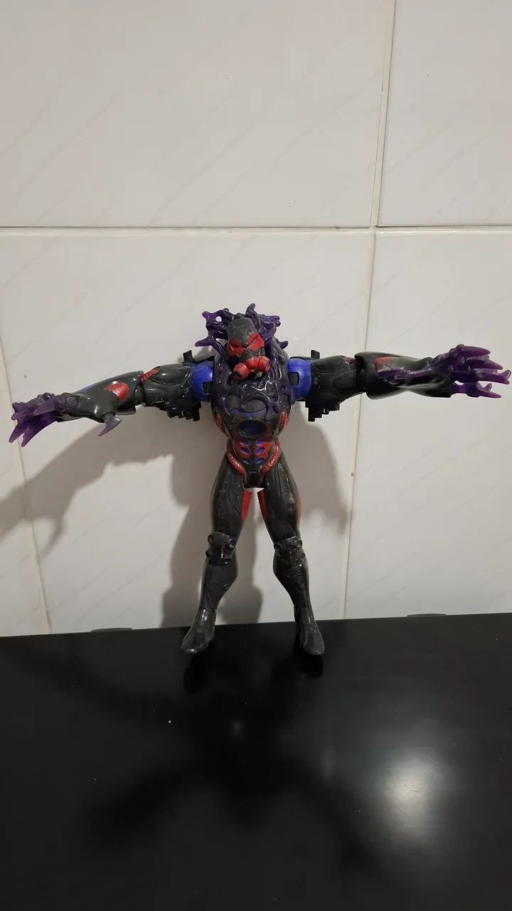 Boneco Max Steek Toxzon  monstro - Foto 2