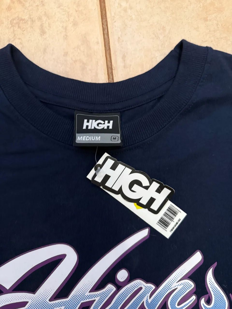 Camiseta HIGH - Foto 2