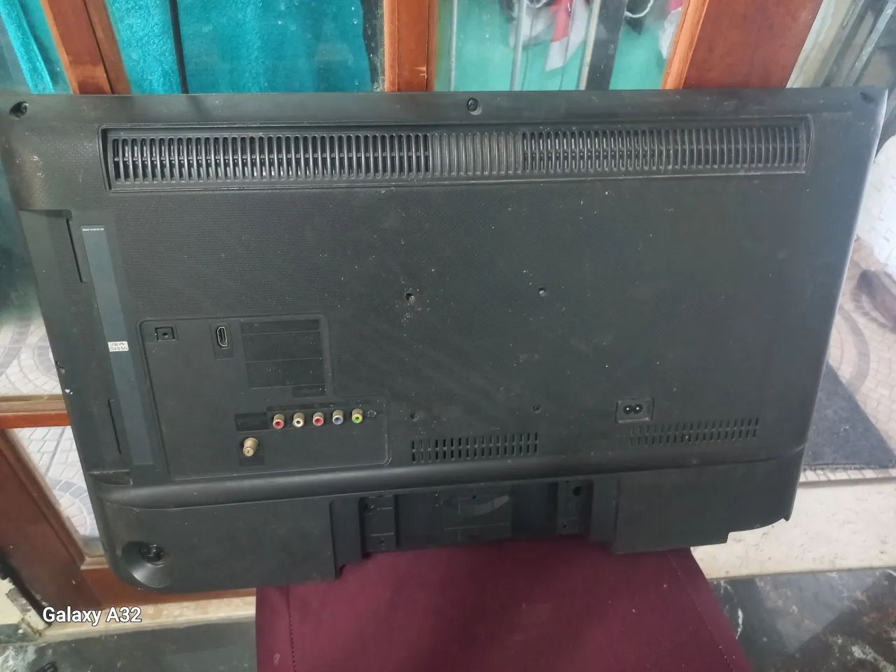 Tv samsung 22 polegadas tela trincada  - Foto 4