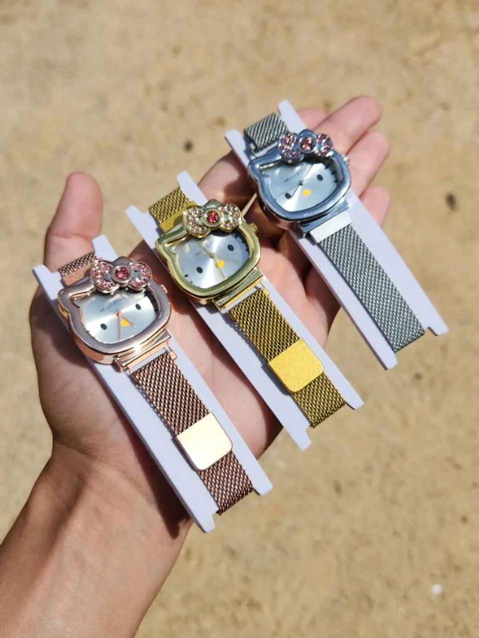 Promção: Relógio Hello Kitty - Dourado, Rosé e Prata 