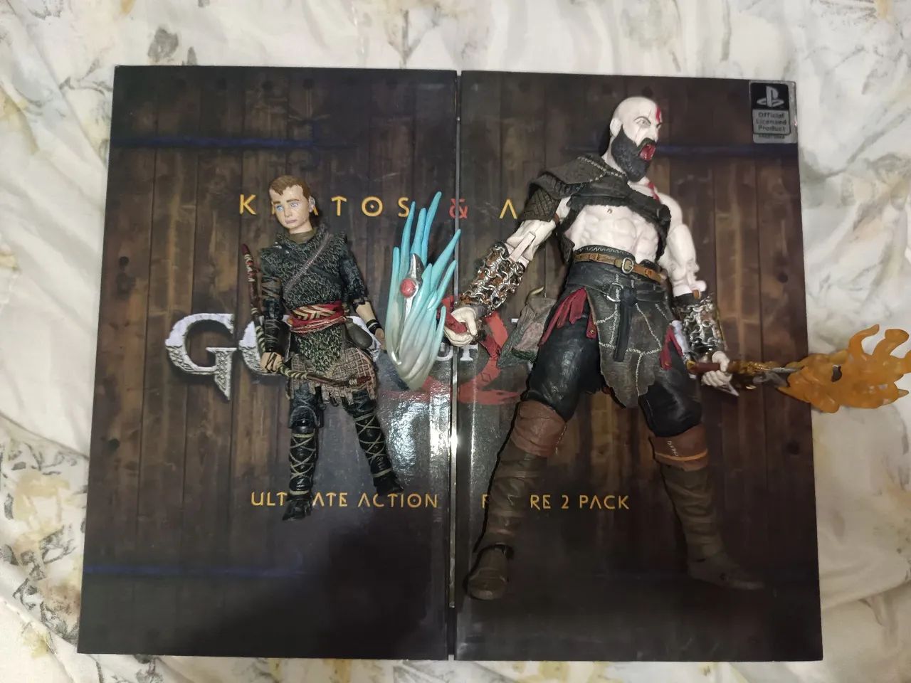 Pack Kratos e Atreus Bootleg ( leia a descrição)