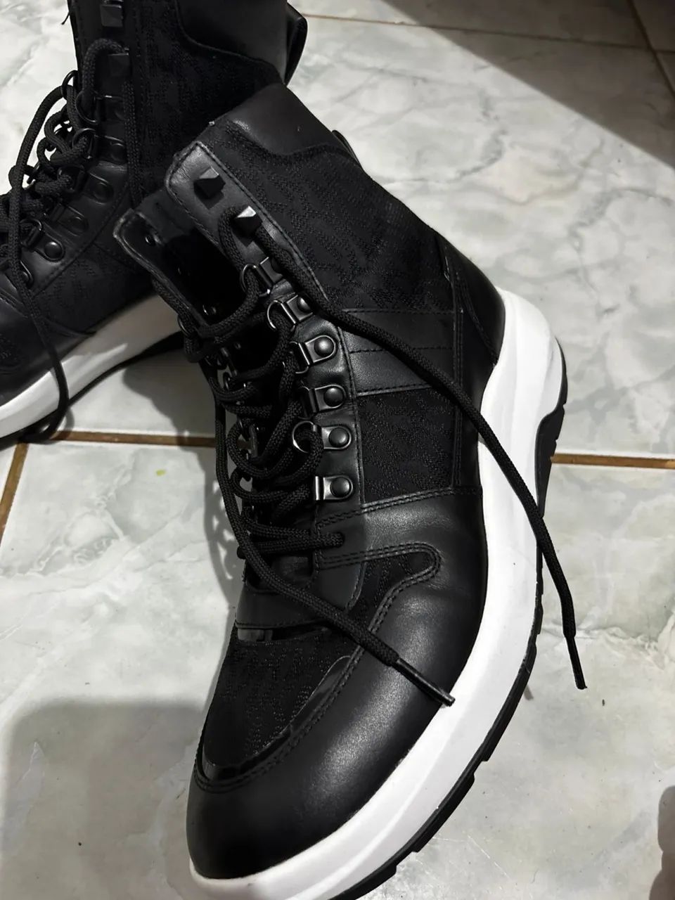 Bota MK original - Calçados - Benevides 1504405983 | OLX