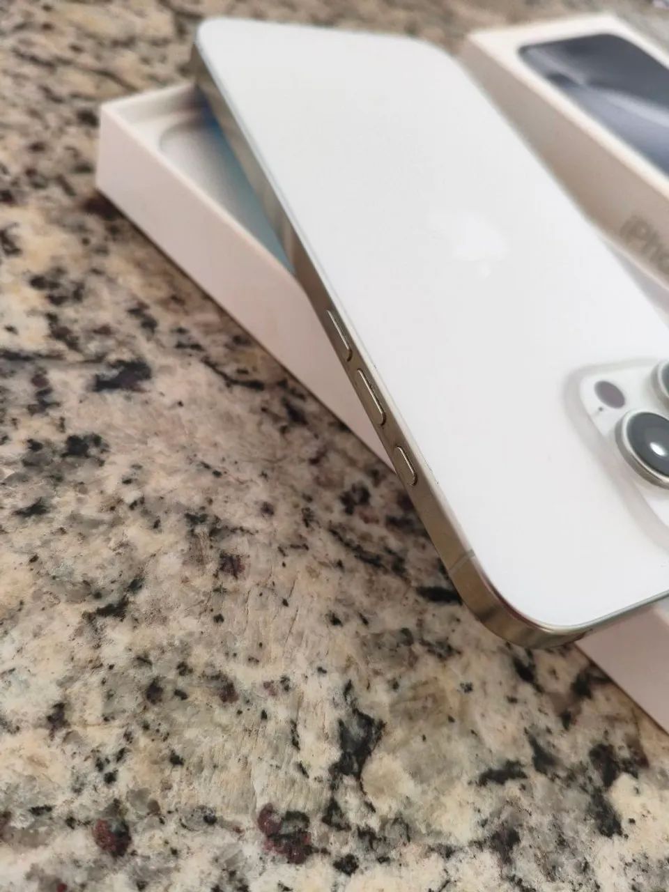 IPHONE 16 PRO MAX SILVER 256G BATERIA 90%0 - Foto 3