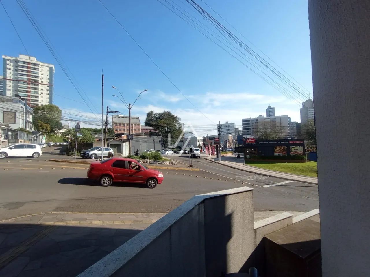 LOJA NO CENTRO - DE ESQUINA COM 69,00 M² - Foto 4