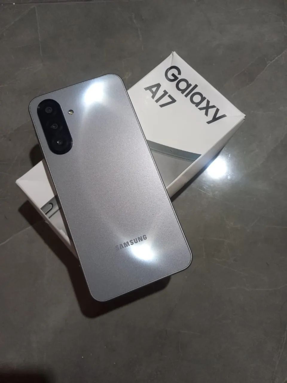 Samsung A17 - Foto 3