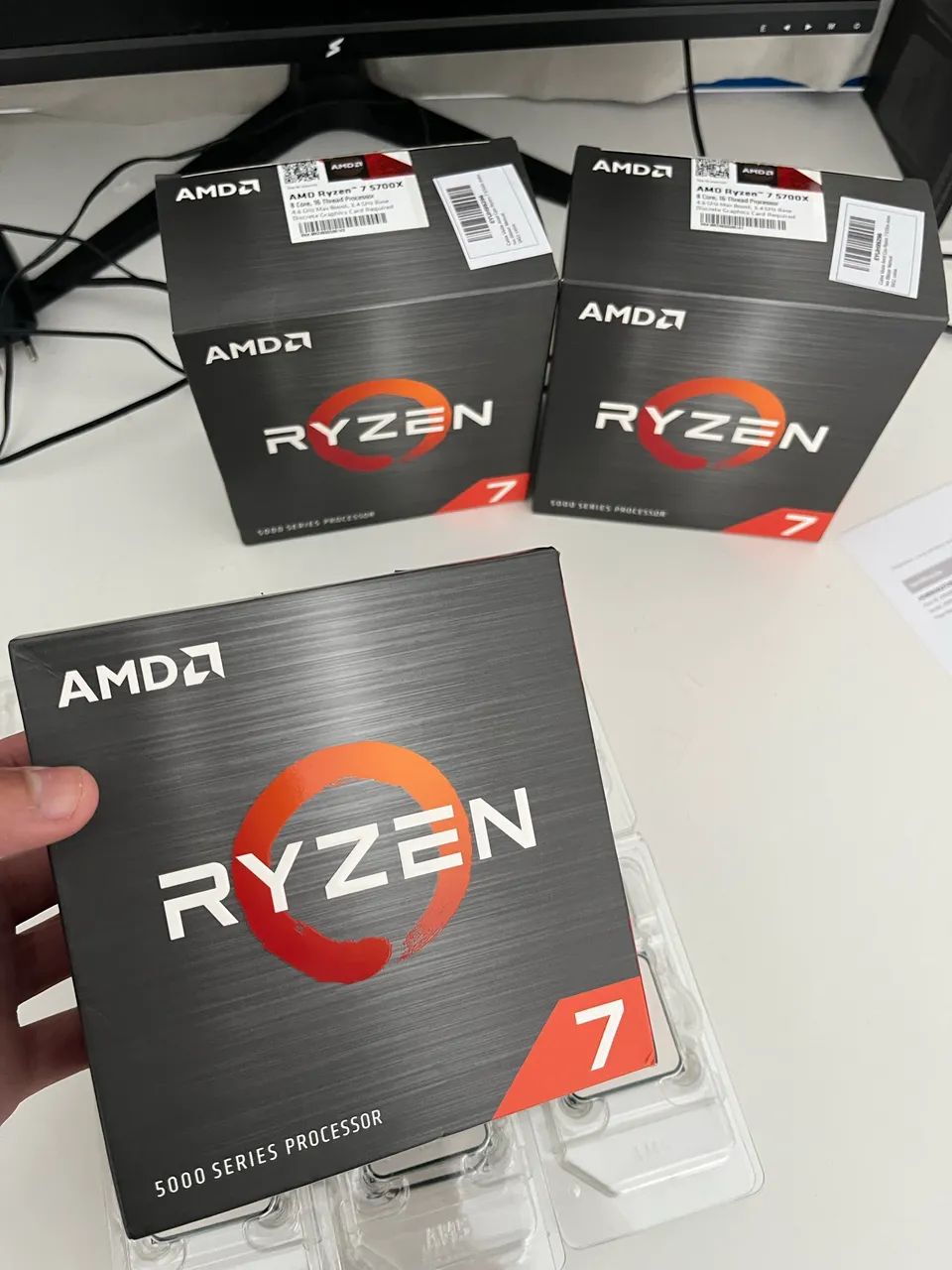 AMD Ryzen 7 5700X 8/16 Cores 4.6GHz AM4 Novo ? Com Caixa