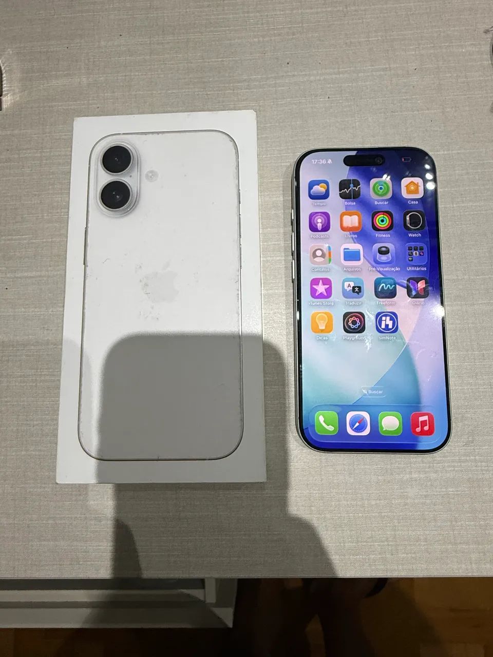iPhone 17