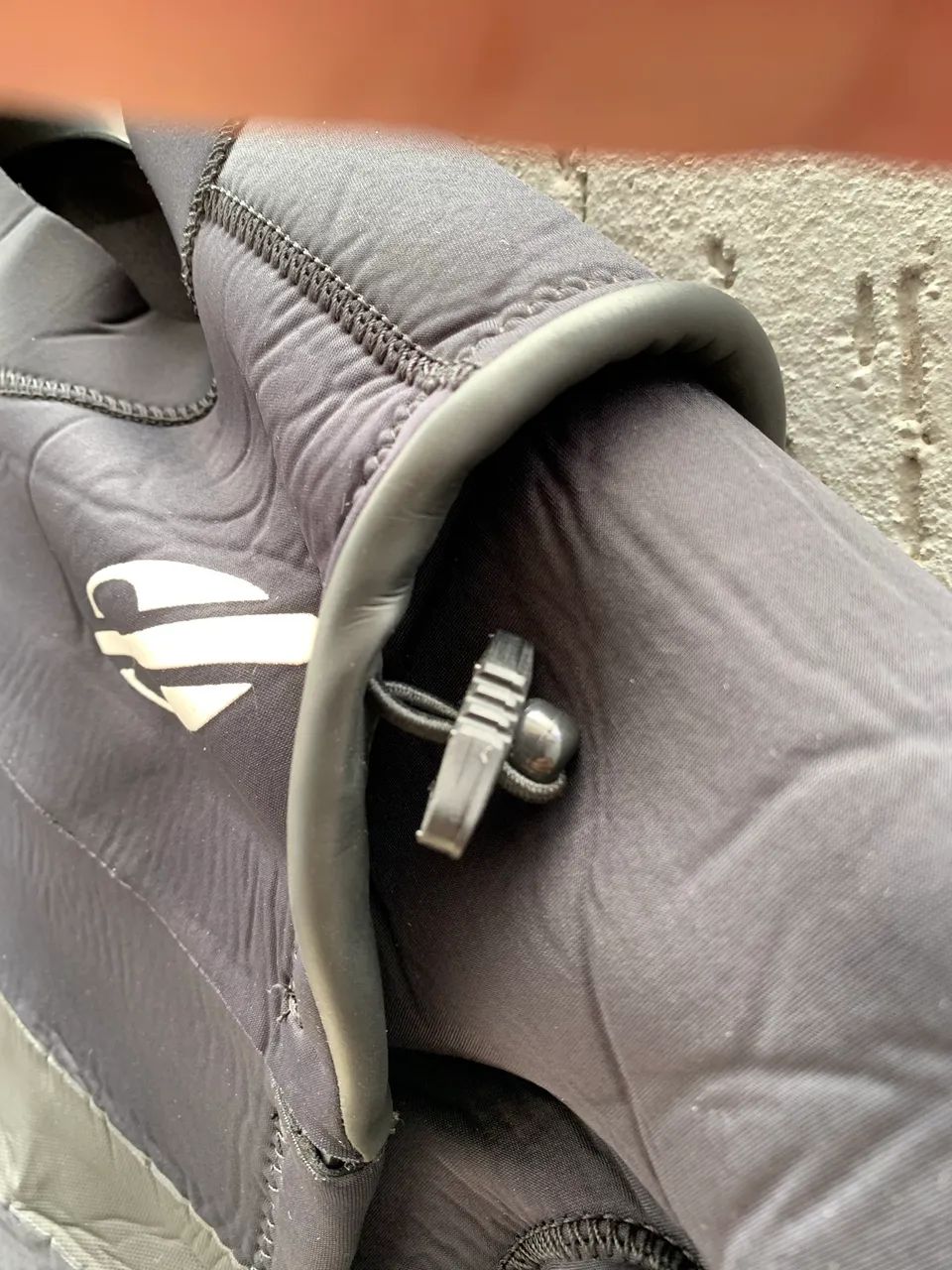 Wetsuit Mormaii Ultra Skin 2.2mm Chest Zip - Impecável - Foto 4