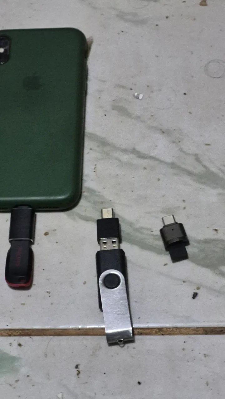 Cabo tipo c e iPhone pra cartão e pen drive  - Foto 4