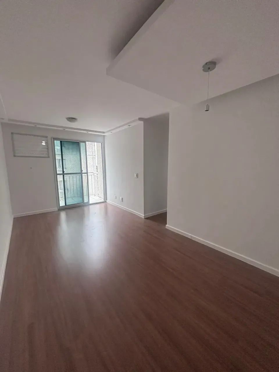 3 Quartos, Suíte, varanda e 1 Vaga.