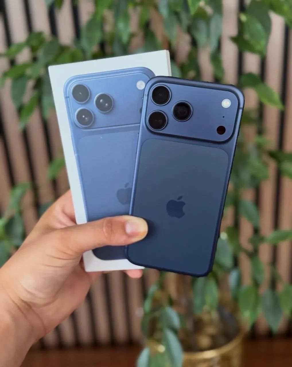 iPhone 17 Pro Max 256GB Azul - Novo