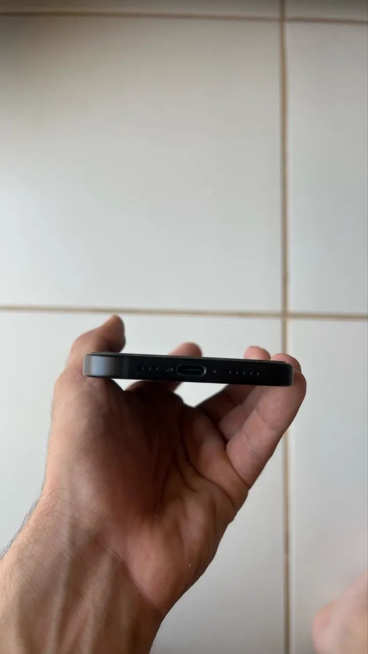 iPhone 15 novo  - Foto 4