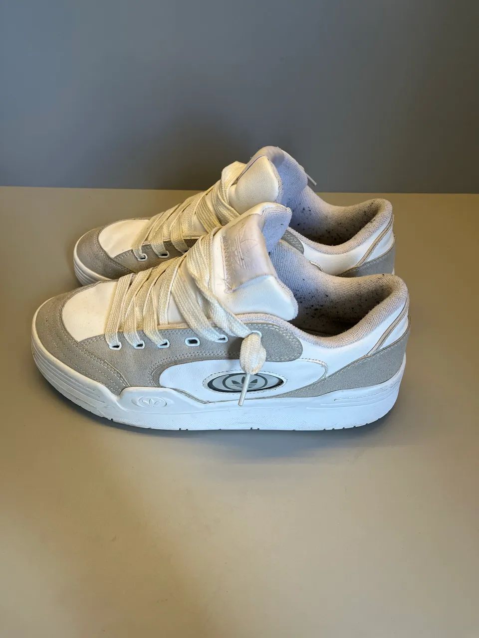 ADI 2000 Bege  - Foto 2