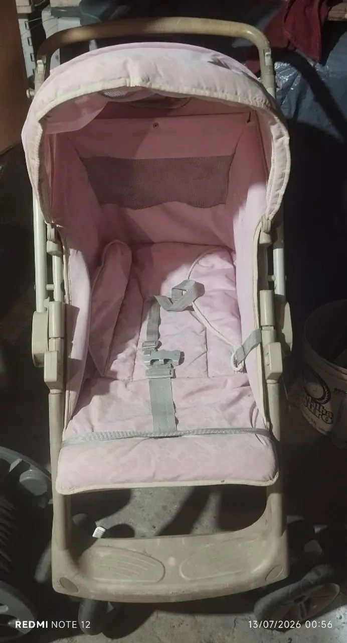 carinho de bebê com bebê conforto Burigotto  - Foto 5