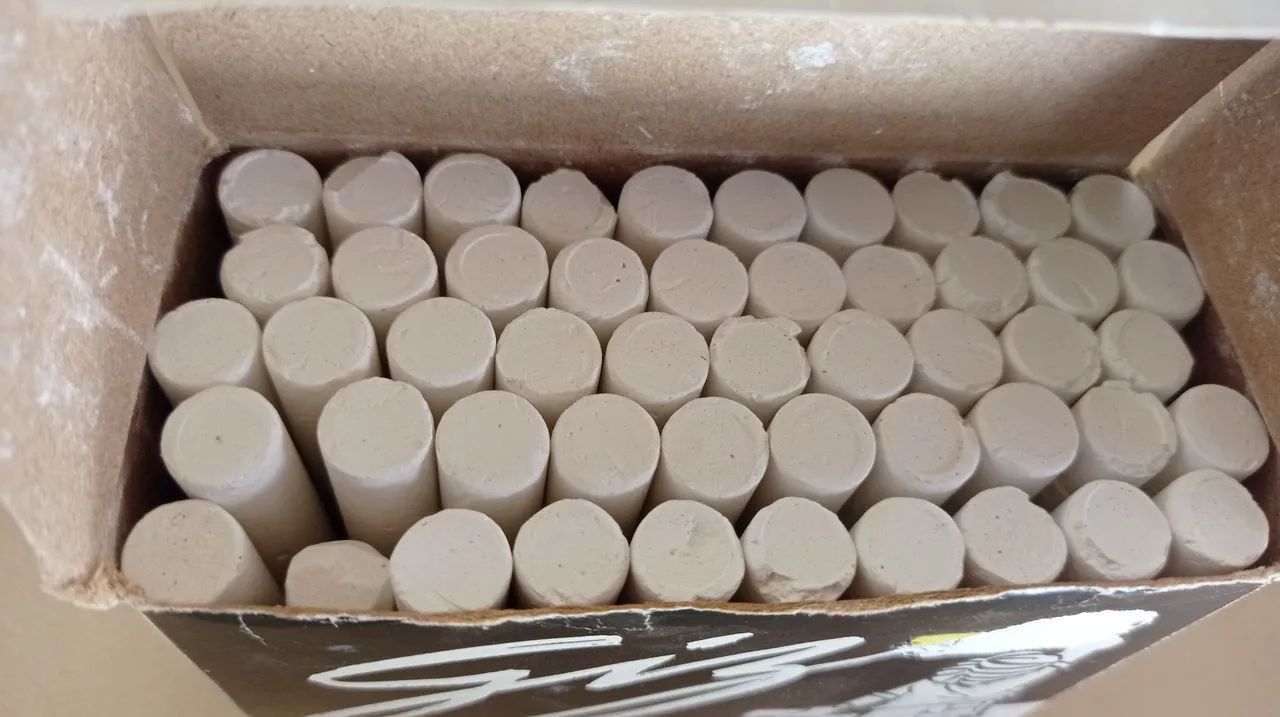 Caixa de giz escolar branco com 50 unidades  - Foto 4