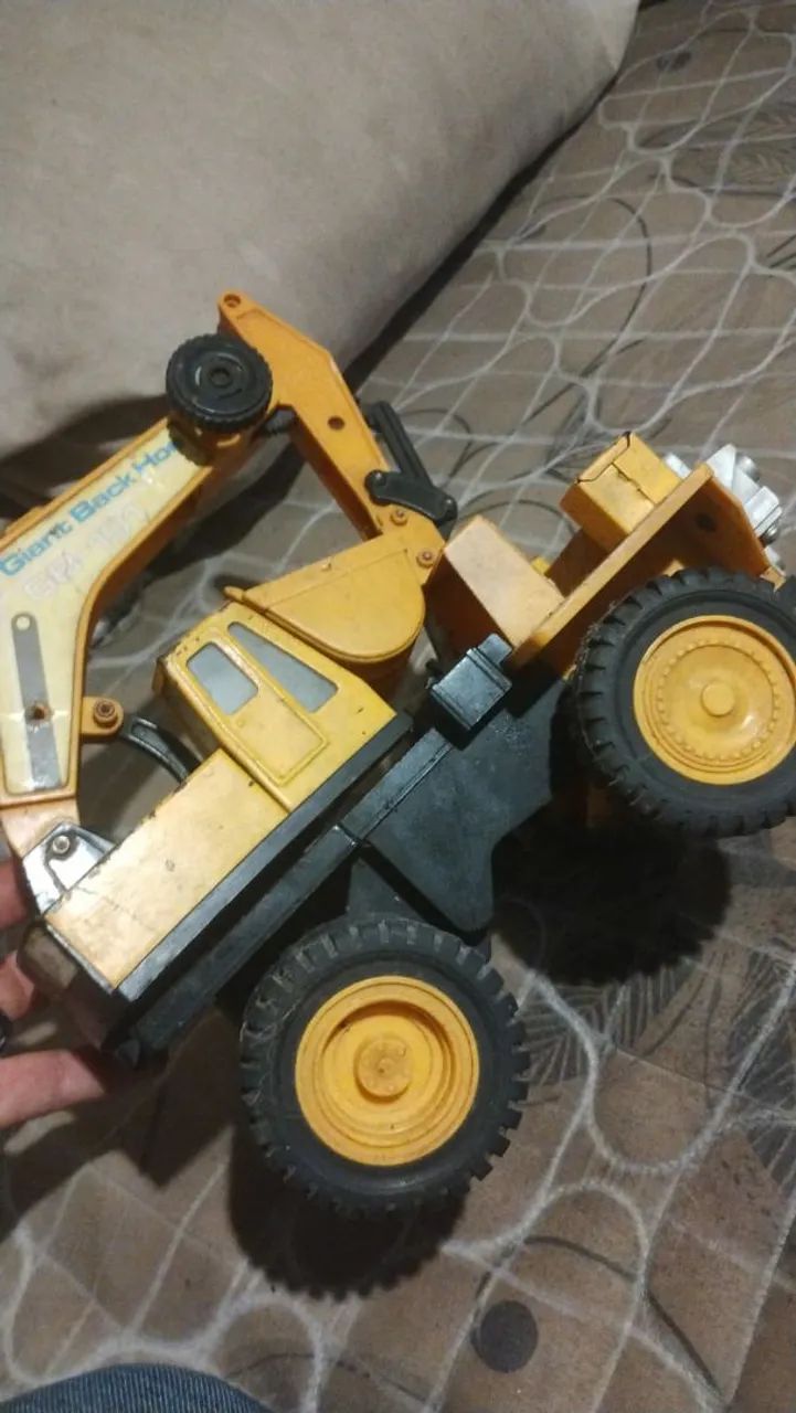 Trator Gigantões da Estrela (anos 80 e 90)