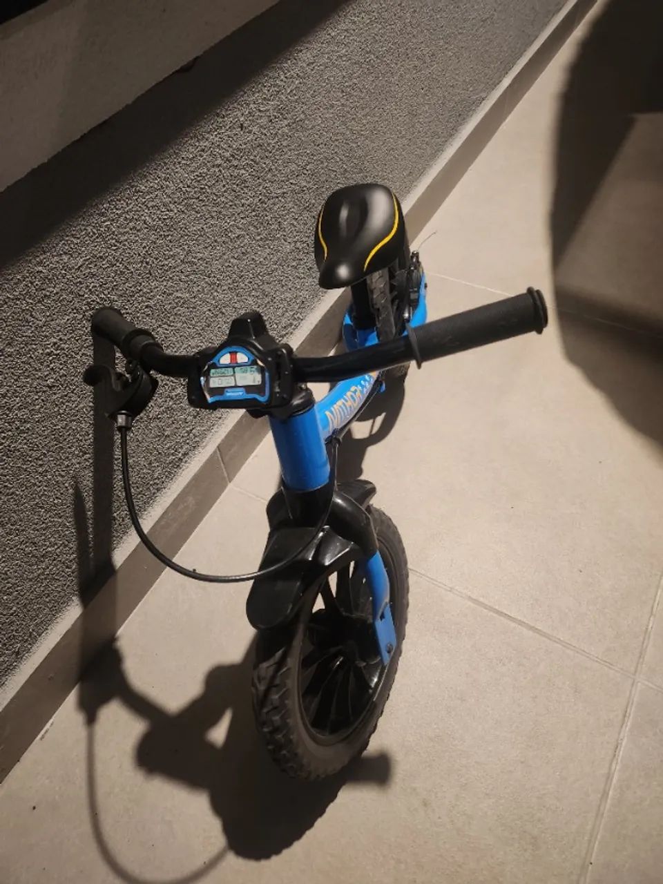 Bicicleta de equilibrio nova - Foto 2