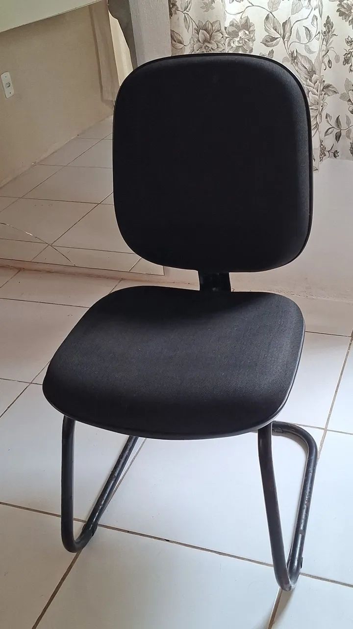 Jogo com 4 cadeiras para escritório  - Foto 3