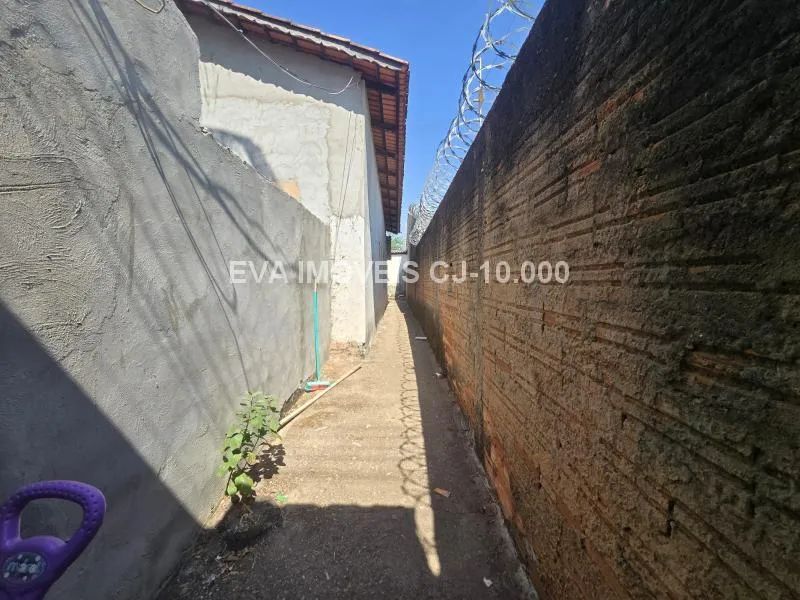 Casa com barracão no fundo - Foto 2