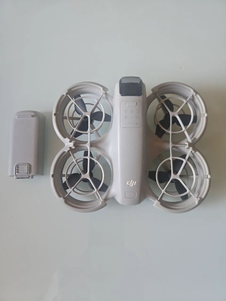 DJI Neo