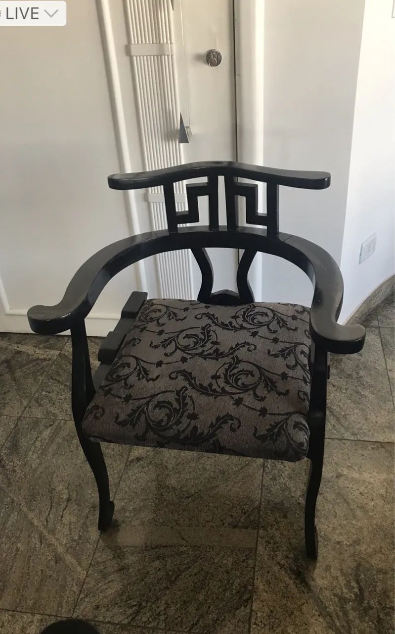 Vendo linda cadeira 