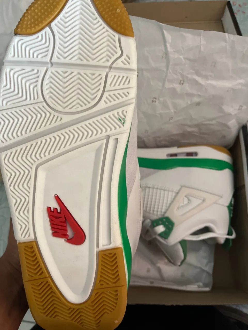 Vendo air jordan 4 pine green  - Foto 2