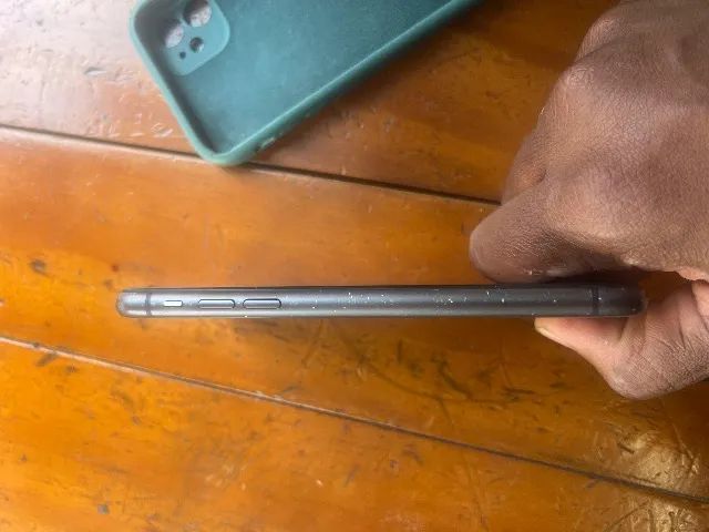 iPhone 11  - Foto 4