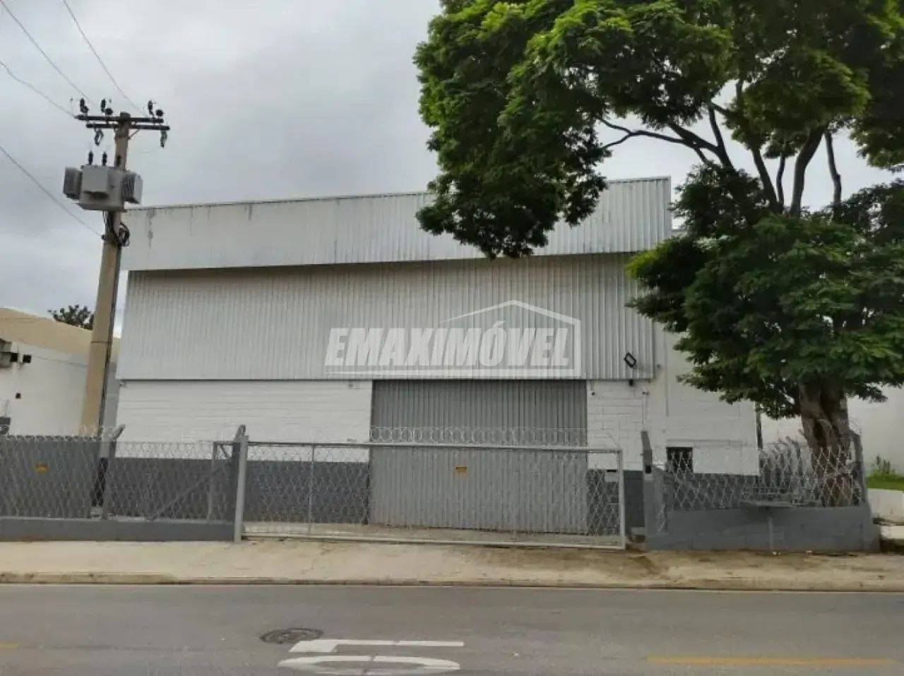 Galpão Comercial no Jardim São Carlos - Sorocaba SP