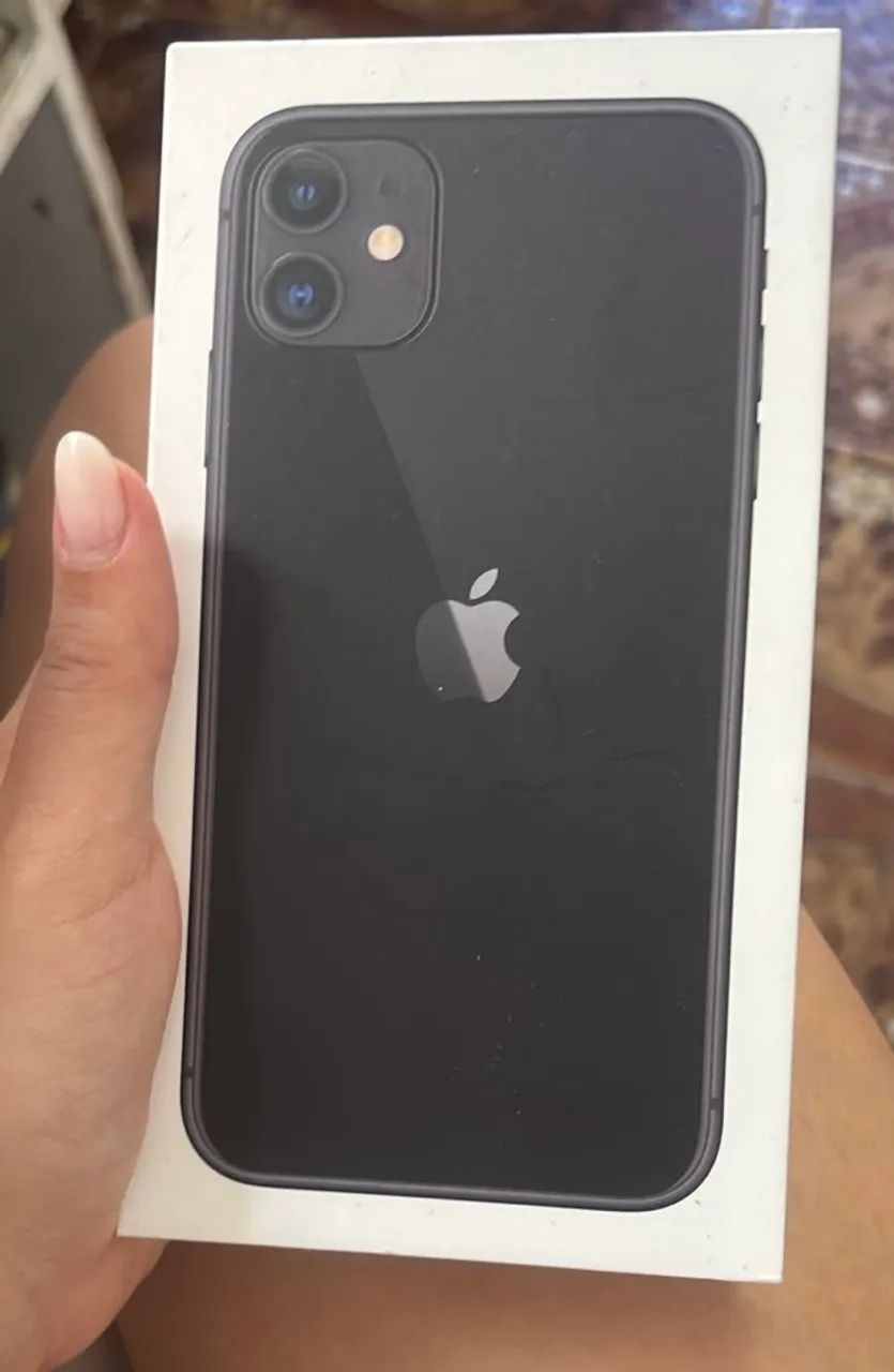 iPhone 11 64 GB - Ótimo Estado 