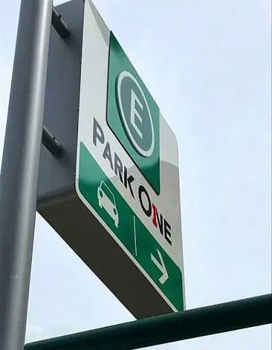 Placa em Banedeira ACM e Acrílico - Foto 2