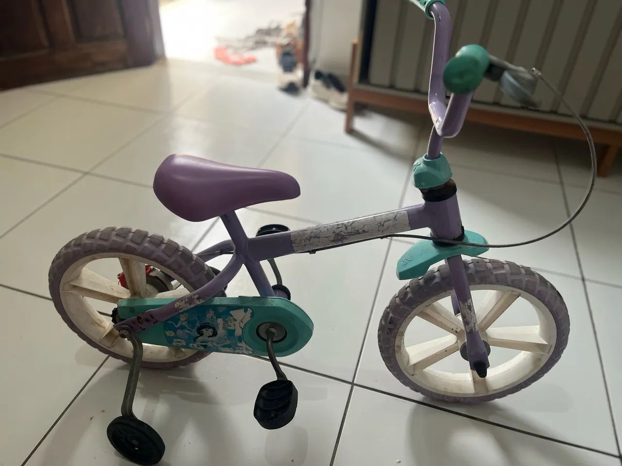Vendo bicicleta aro 14  - Foto 3