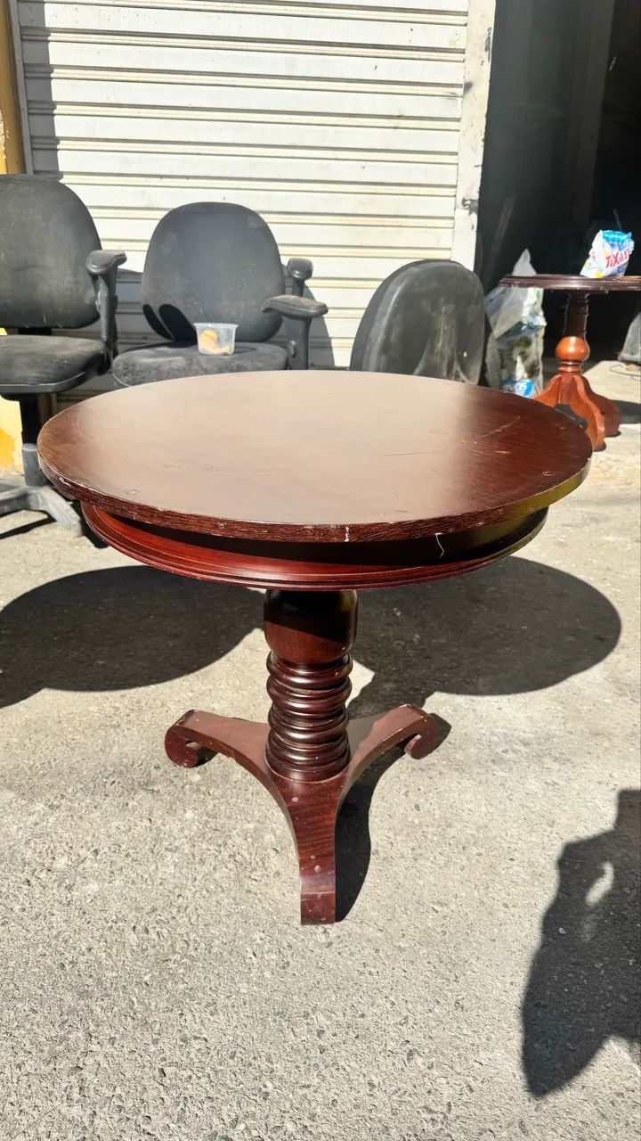 Mesa de centro em madeira 