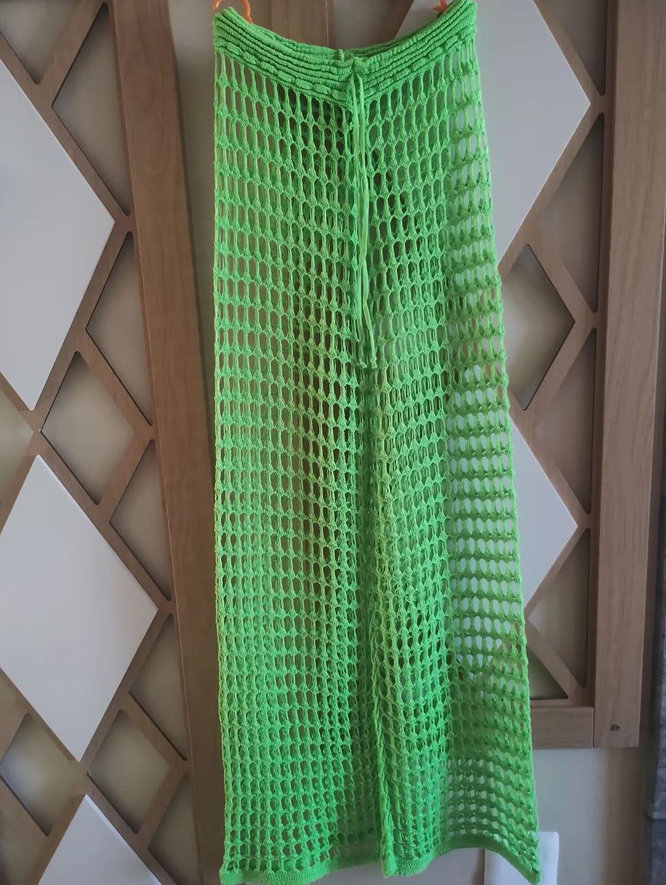 Calça de praia em tricô verde neon