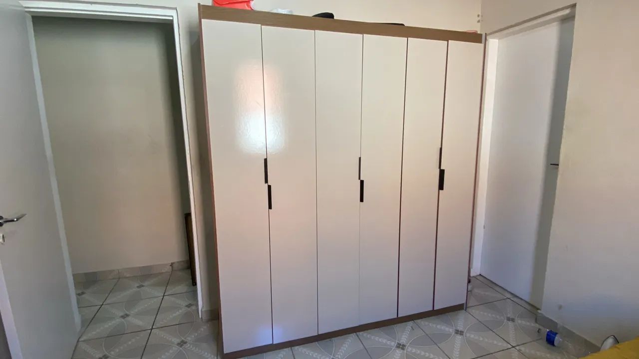 Guarda Roupa Casal Novo - Foto 2